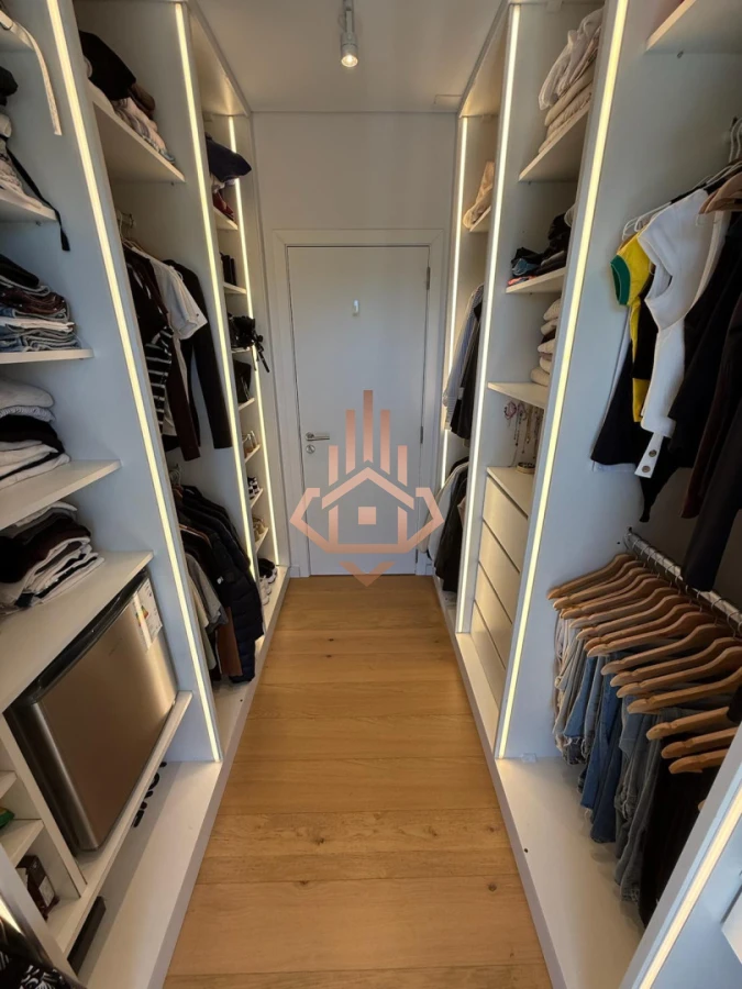 Venta de Espectacular Casa de 4 Dormitorios en Viñedos de la Tahona