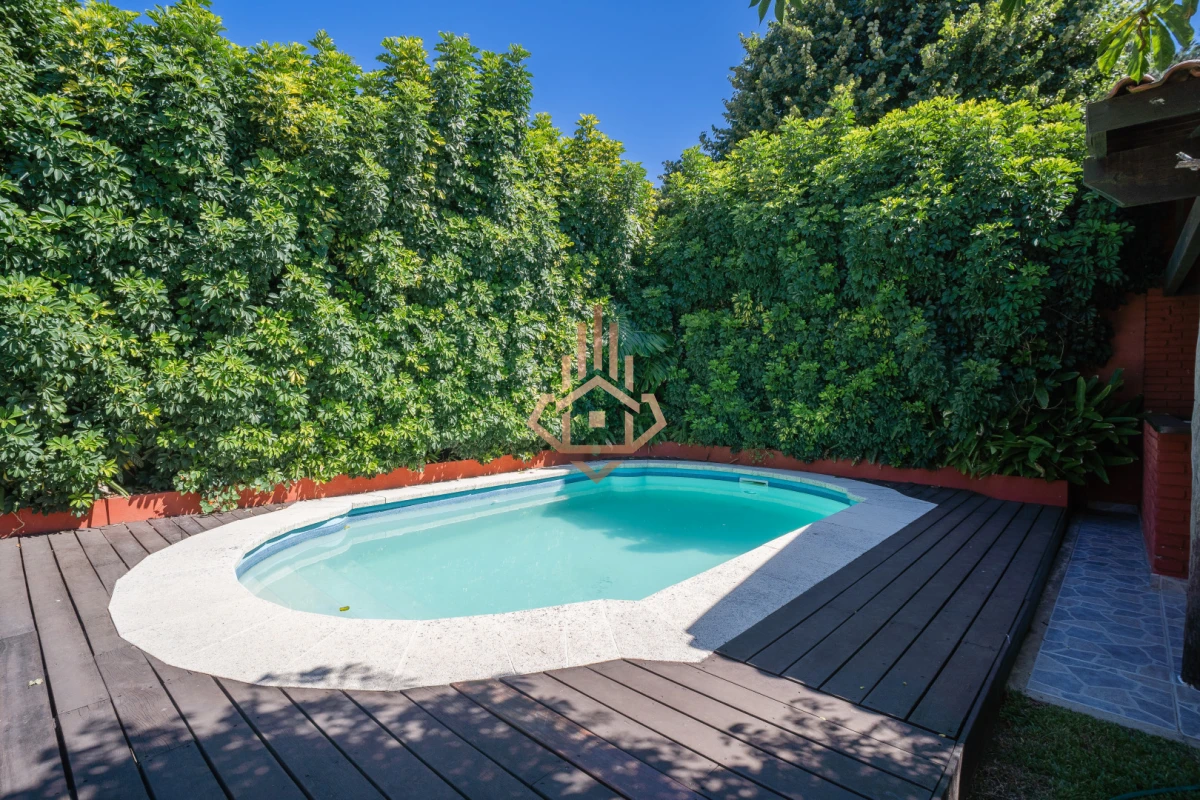 Casa en venta en B. Cantegril, zona de colegios entorno residencial