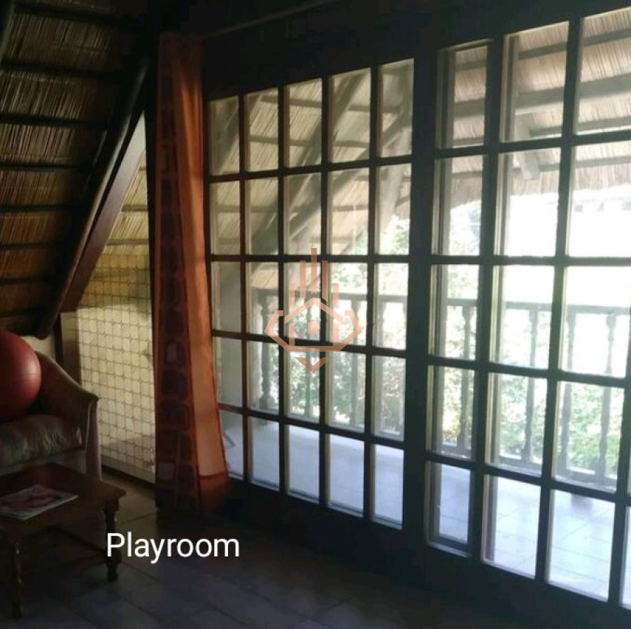 Alquiler Anual casa 4 dormitorio y piscina en Pinares.