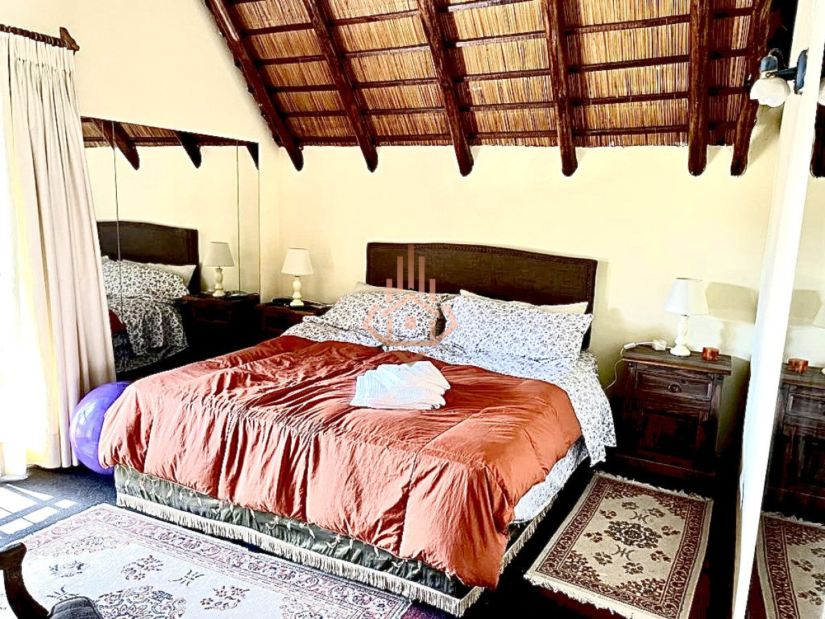 Alquiler de Temporada Casa 4 dormitorios y piscina climatizada a 500 metros del mar