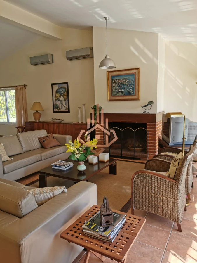 Hermosa casa en venta en Playa Mansa, Punta del este.