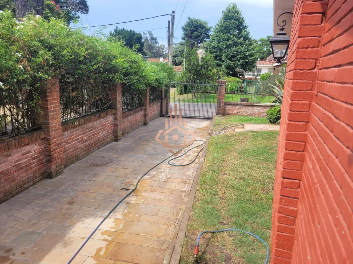 Casa en venta en zona de colegios entorno residencial y familiar