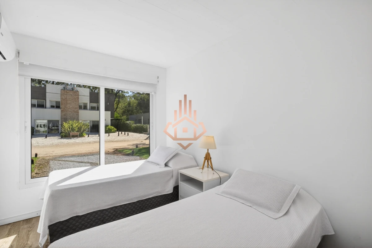 Casa en venta Complejo Solanas terreno amplio excelente distribución