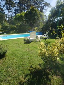 VENTA DE CASA DE 3 DORMITORIOS, PISCINA, EN MARLY, PUNTA DEL ESTE