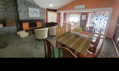 Oportunidad Bº Mónaco. Venta Casa+ gran barbacoa y Dep. Servicio