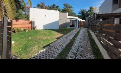 Venta de casa Ubicada estratégicamente en Bº Cantegril ? Punta del Este