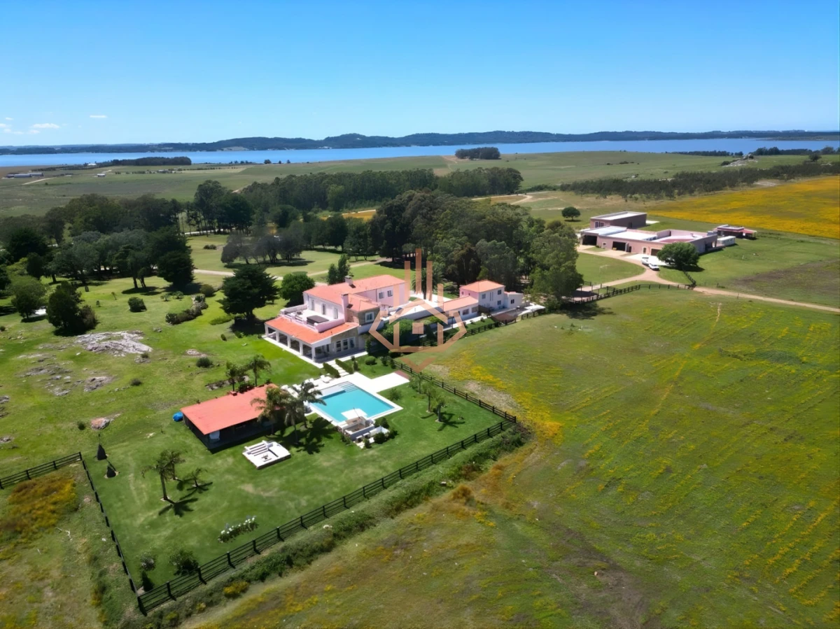 Estancia LQ - 50 hectáreas de privacidad absoluta con helipuerto en Laguna del Sauce - Foto 3