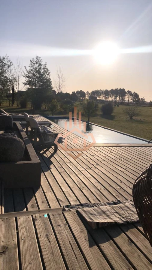 Venta de Hermosa Casa en El Quijote Chacra