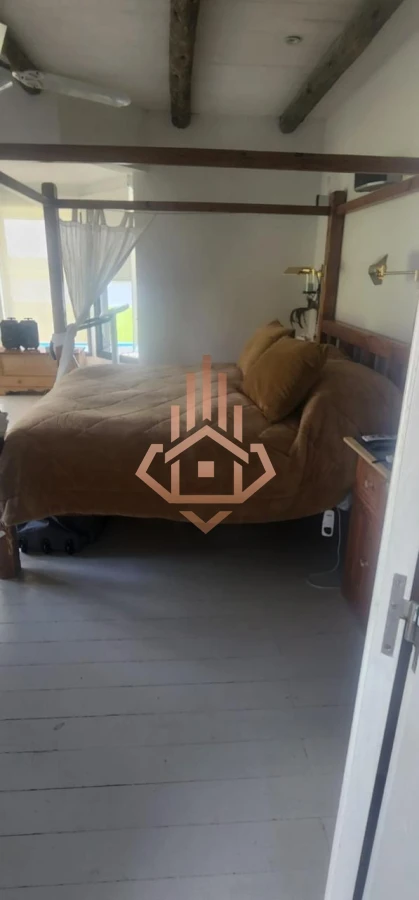 Venta de Hermosa Casa en El Quijote Chacra