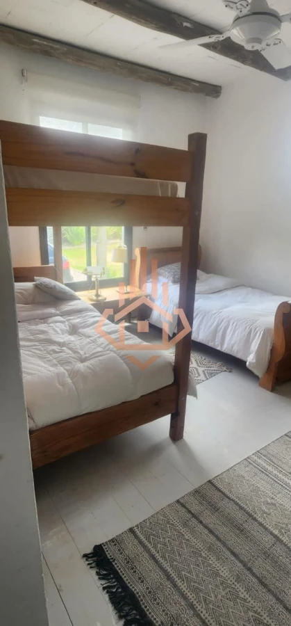 Venta de Hermosa Casa en El Quijote Chacra