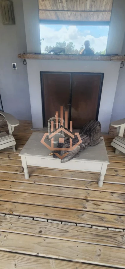 Venta de Hermosa Casa en El Quijote Chacra