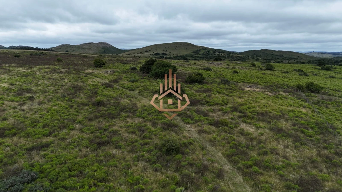 Chacra con Monoambiente en Las Sierras - Puntas de Pan de Azúcar