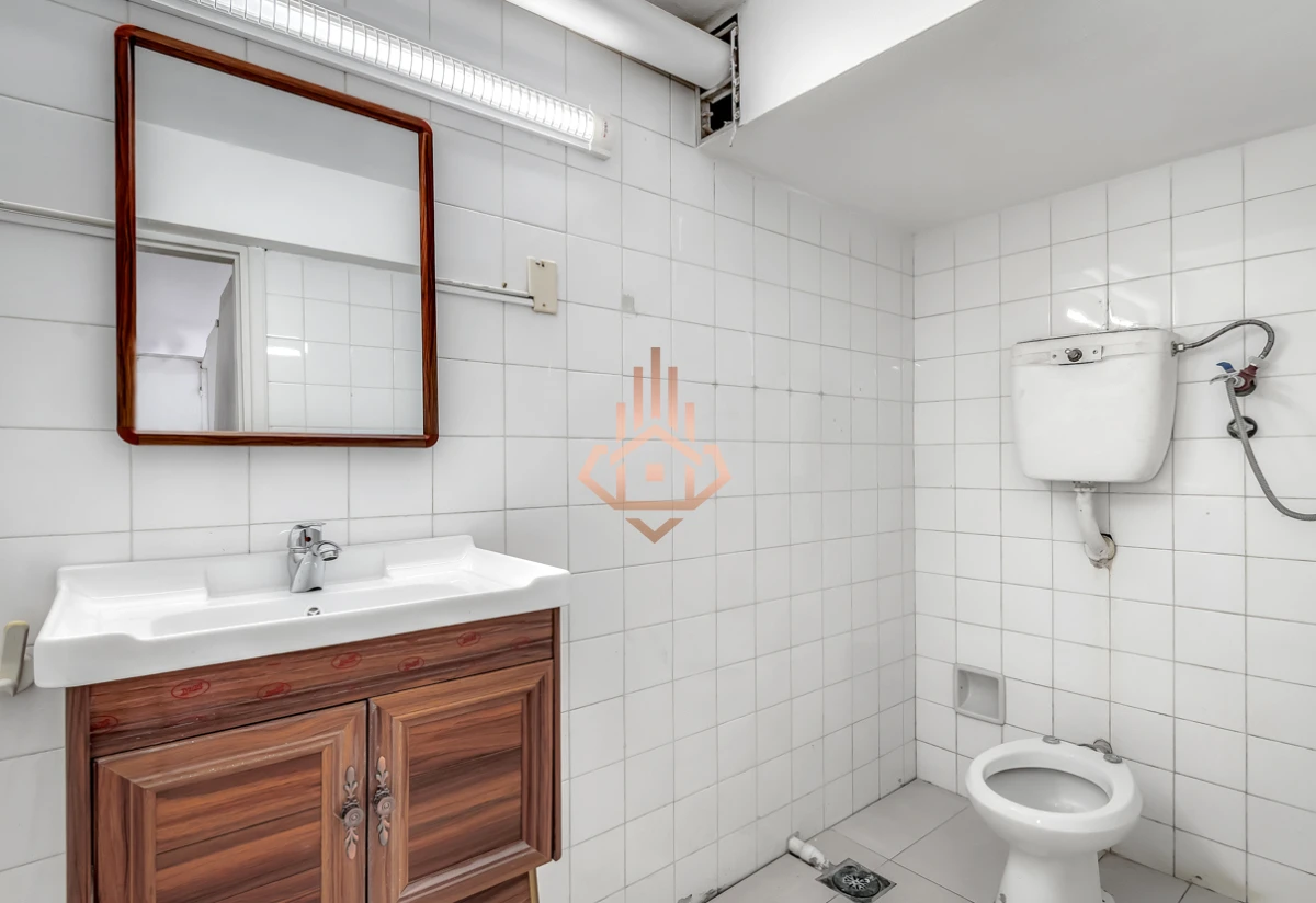 Venta Alquliler Anual local comercial en Roosevelt