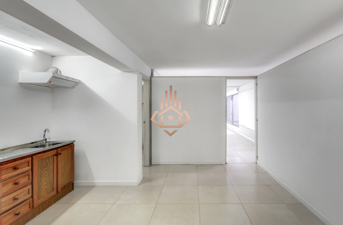 Venta Alquliler Anual local comercial en Roosevelt