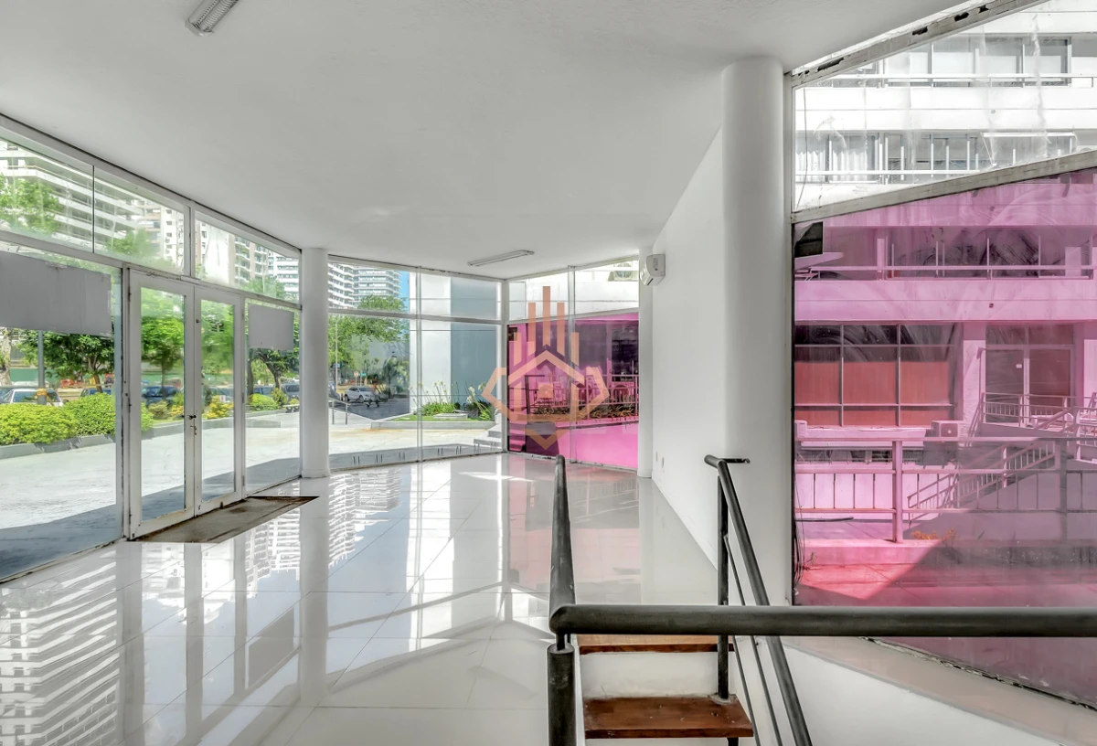 Venta Alquliler Anual local comercial en Roosevelt