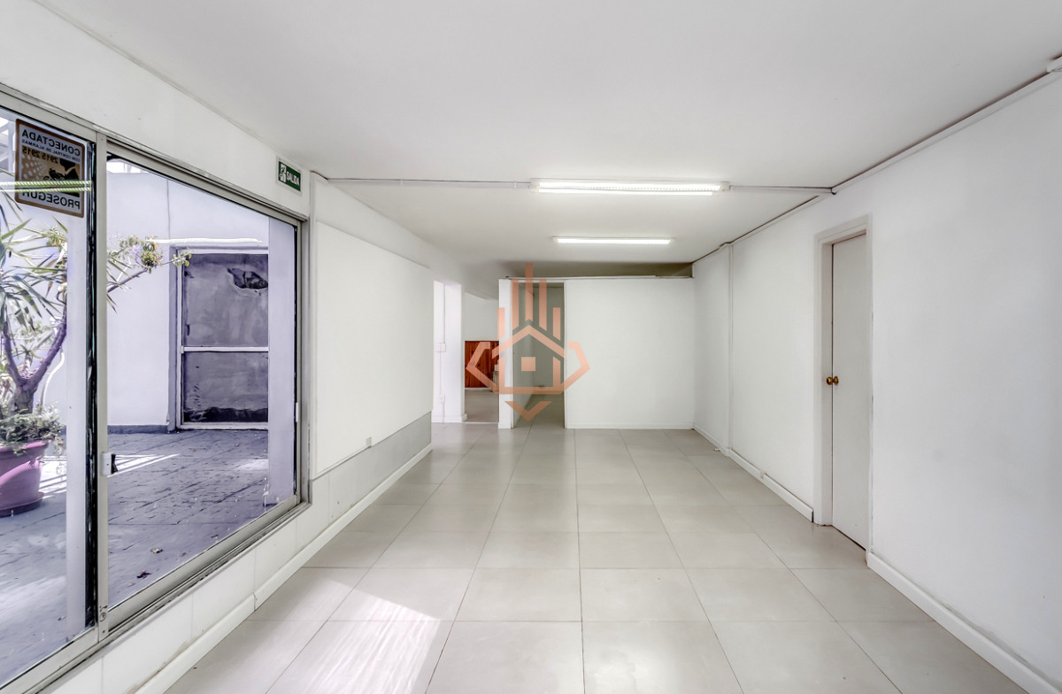 Venta Alquliler Anual local comercial en Roosevelt