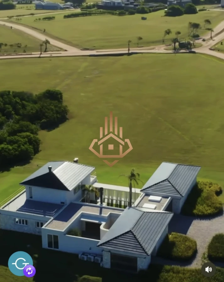 Propriedade à beira-mar. Terreno de 2000 m² à venda. Investimento e qualidade de vida garantidos. - Foto 3