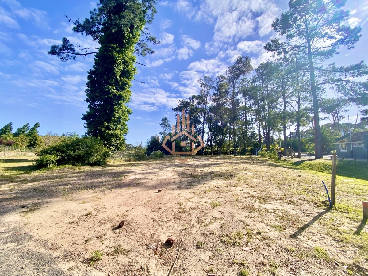 Venta terreno en Barrio Privado La Residence.