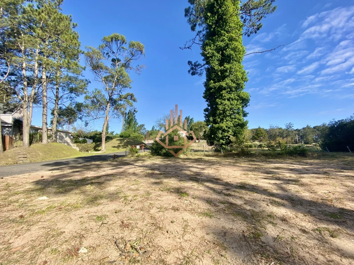 Venta terreno en Barrio Privado La Residence.
