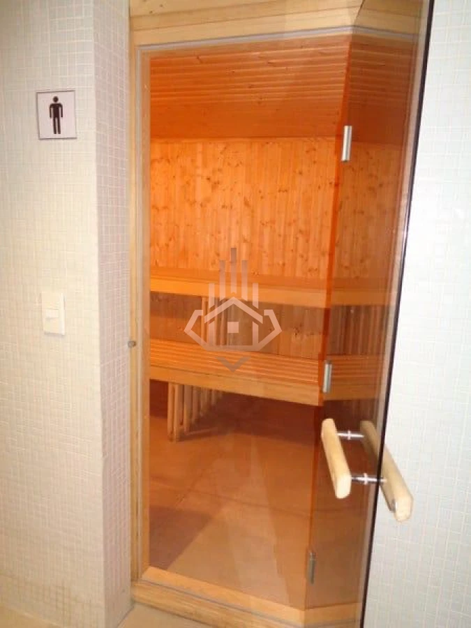 Venta Apartamento 3 dormitorios más dependencia sobre Roosevelt