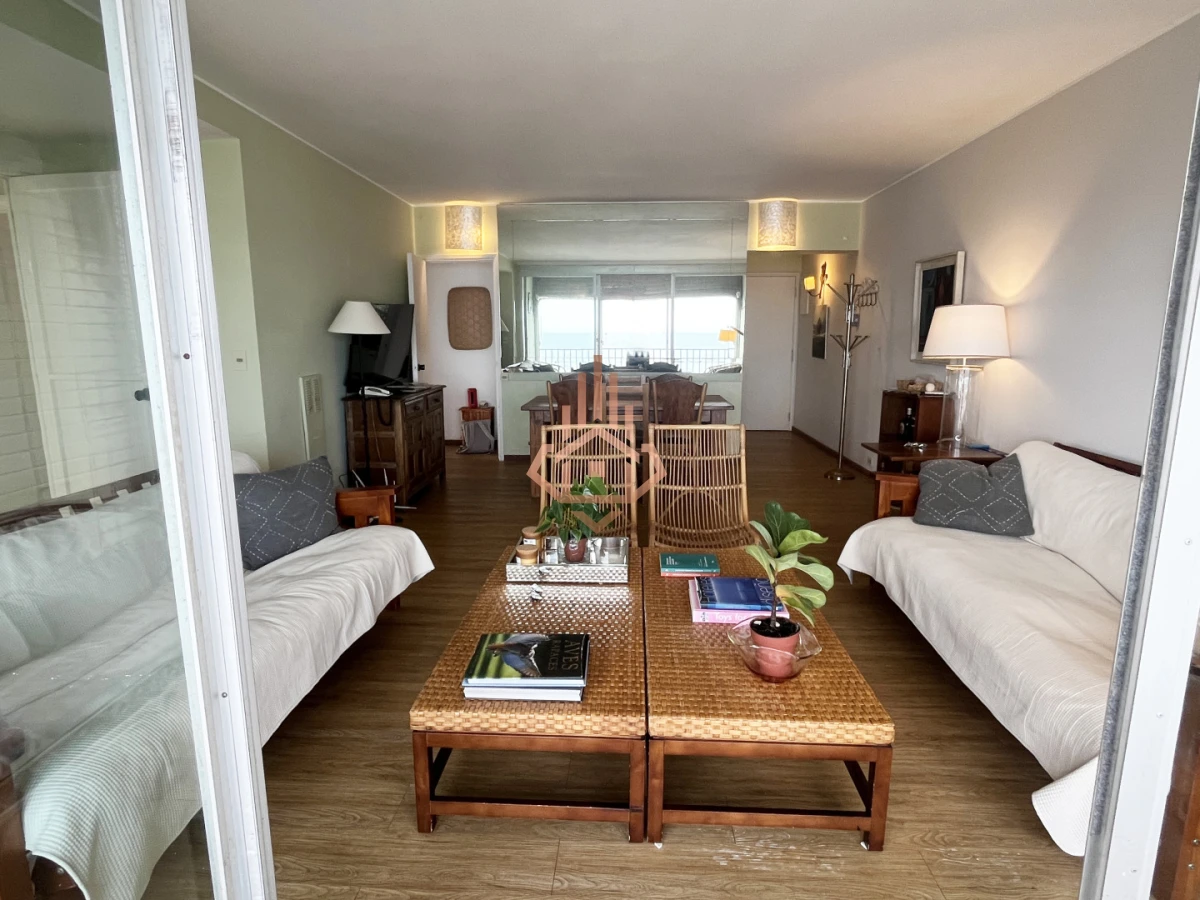 Espectacular apartamento con vista a la Brava, al atardecer y al Faro de Punta del Este - Foto 4