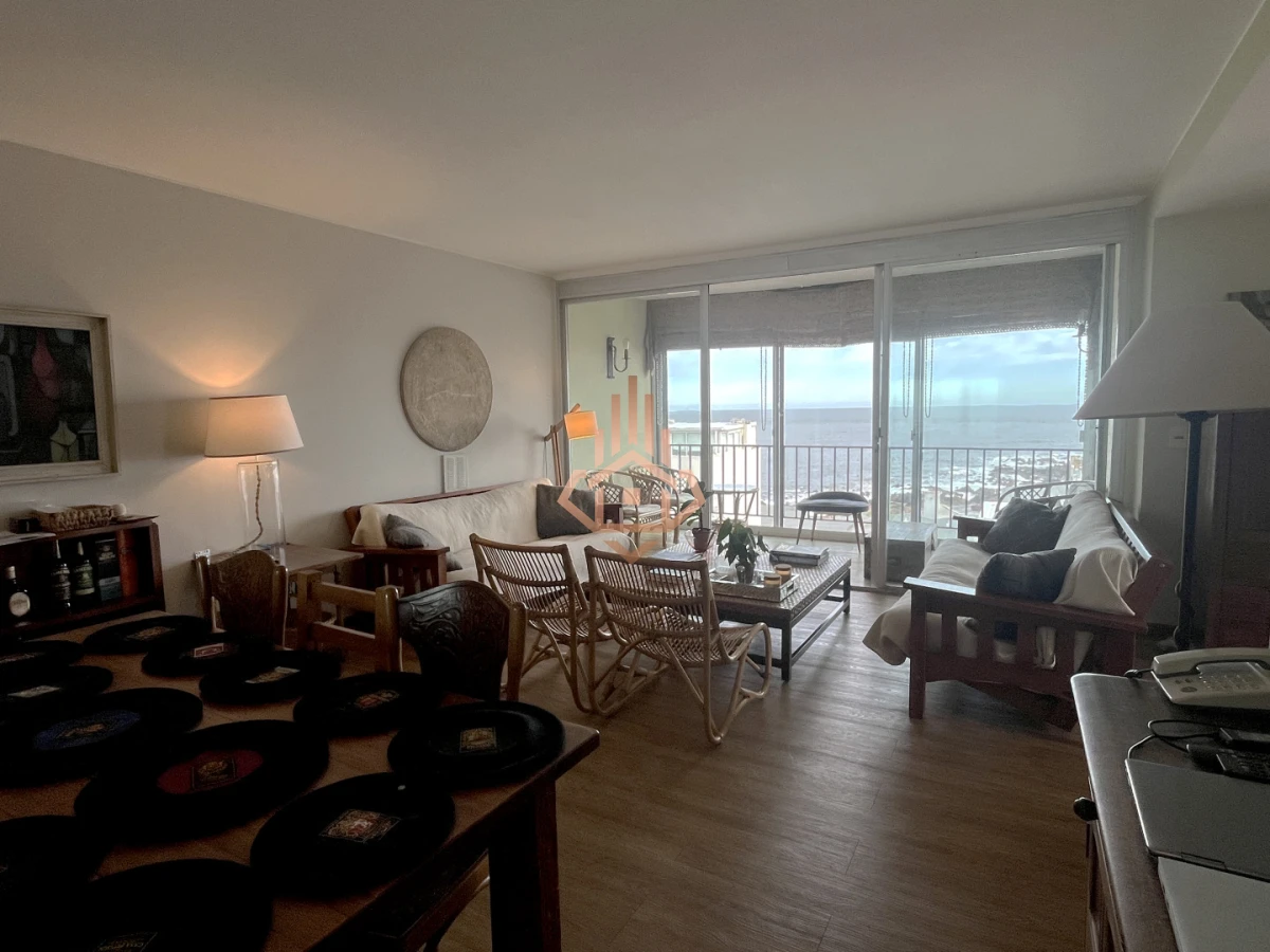 Espectacular apartamento con vista a la Brava, al atardecer y al Faro de Punta del Este - Foto 2
