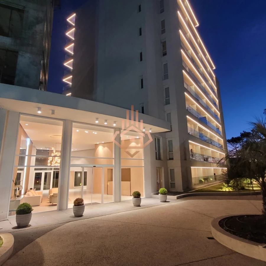 Espectacular Apartamento de 3 dormitorios con Vista al Mar y la Laguna