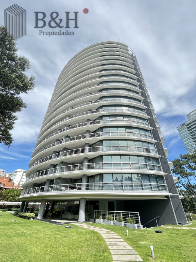 Apartamento ID.7408 - Hermoso apartamento en venta en Torre Tressesenta 2 dorm