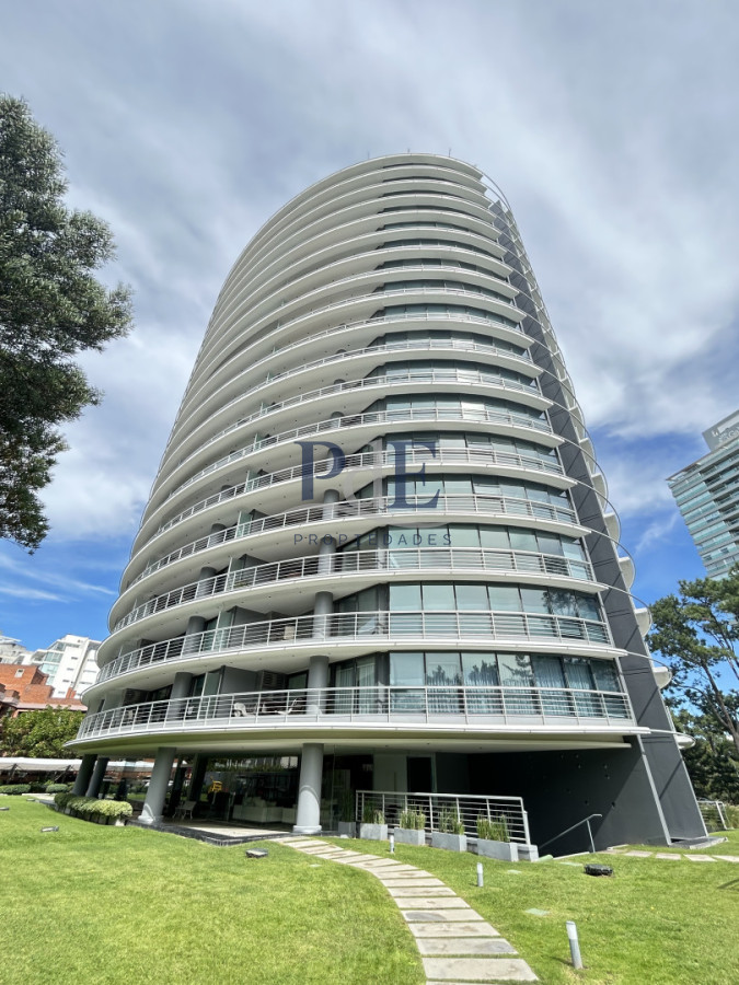 Hermoso apartamento en venta en Torre Tressesenta 2 dorm - Imagen 13