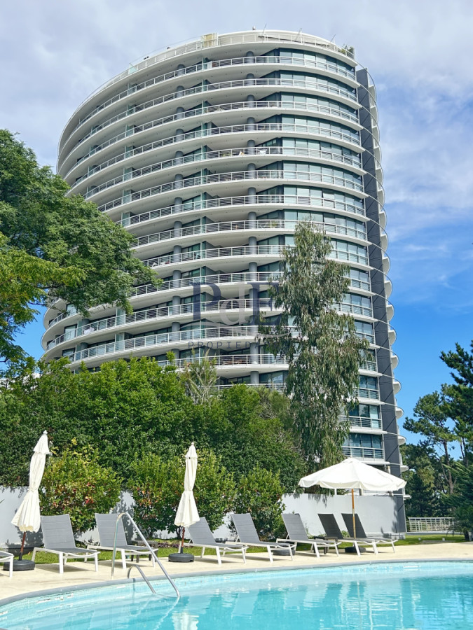 Hermoso apartamento en venta en Torre Tressesenta 2 dorm - Imagen 12