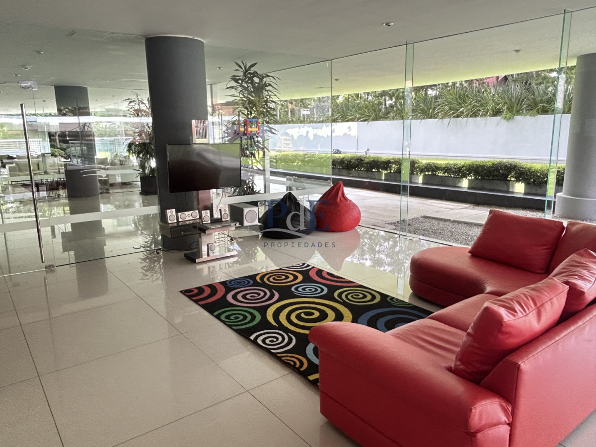 Hermoso apartamento en venta en Torre Tressesenta 2 dorm - Imagen 18