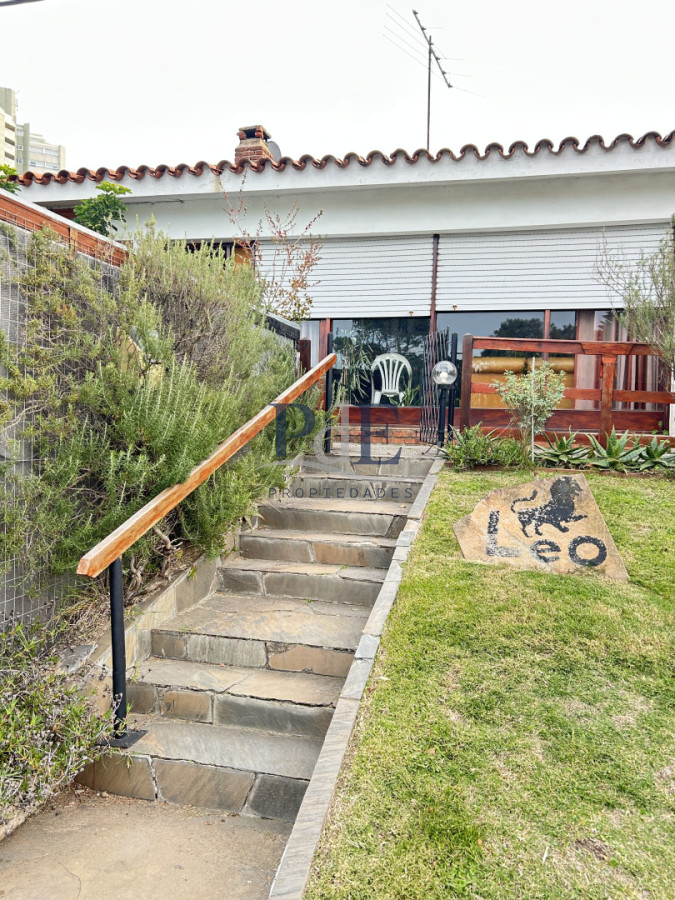 Casa en Maldonado, Maldonado. 2 dormitorios, terreno de 600 m² - Imagen 4