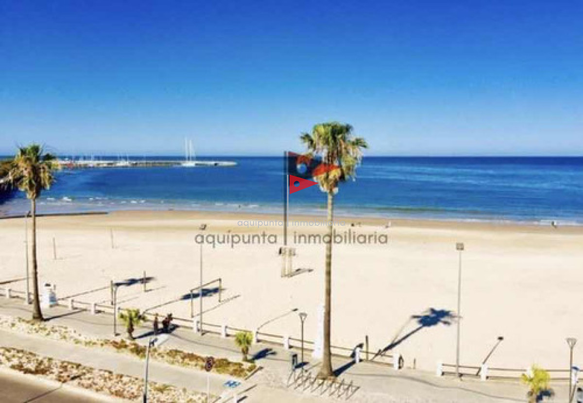 Apartamento ID.14 - Rambla Centro,vista Al Marxdía,garage,aireacond,wifi.directv