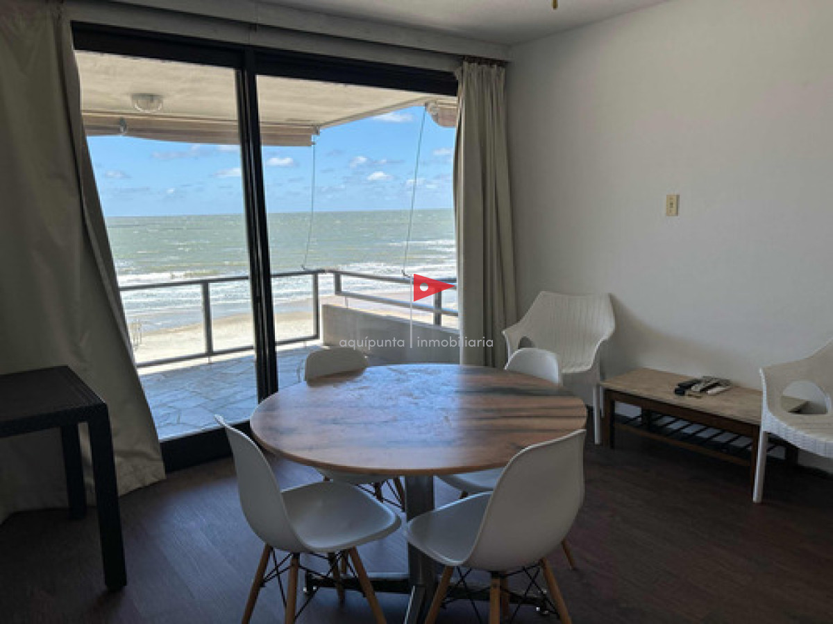 Apartamento ID.5 - Alquilo Por Día Wifi Air Directv Netflix Vista Al Mar Garage