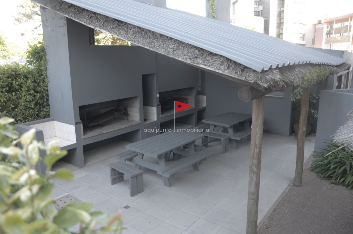 Apartamento ID.36 - apartamento en venta punta del este avda roosevelt 2 dormitorios