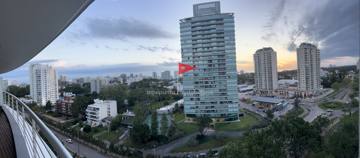 Apartamento ID.252 - Apartamento en venta 2 dorm en torre tressesenta Punta del Este 