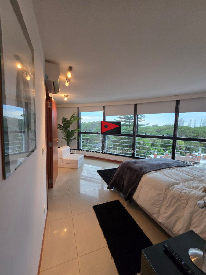 Apartamento ID.239 - Venta apto en edificio Tressesenta 3 dorm 3 baños