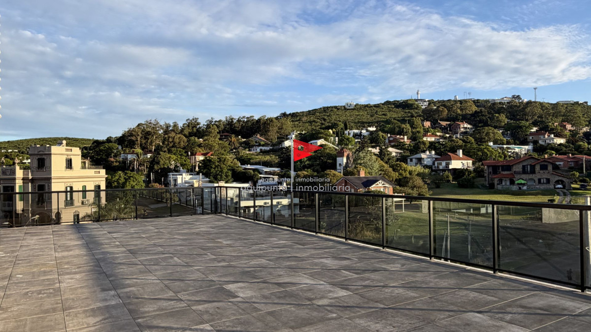 Apartamento ID.146 - Espectacular Apartamento Esquinero con Vista Panorámica Total sobre Piriápolis 307