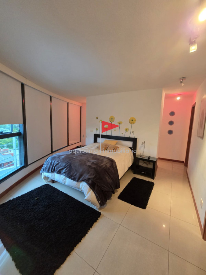 Apartamento ID.239 - Venta apto en edificio Tressesenta 3 dorm 3 baños