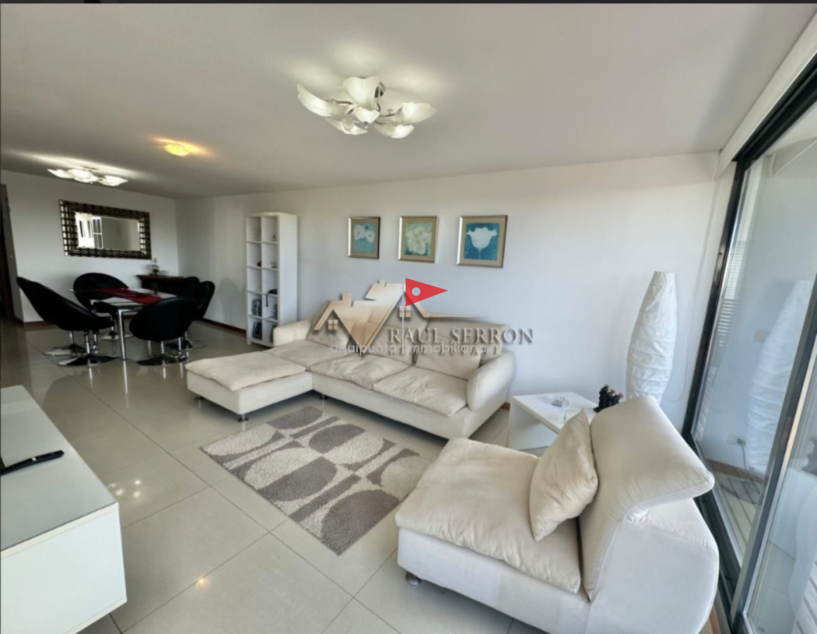 Apartamento ID.239 - Venta apto en edificio Tressesenta 3 dorm 3 baños