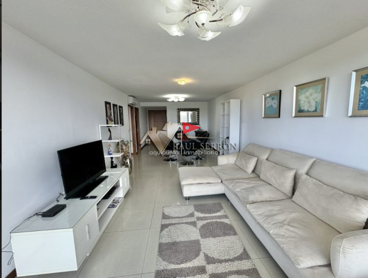 Apartamento ID.239 - Venta apto en edificio Tressesenta 3 dorm 3 baños