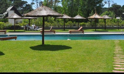 apartamento en venta punta del este avda roosevelt 2 dormitorios
