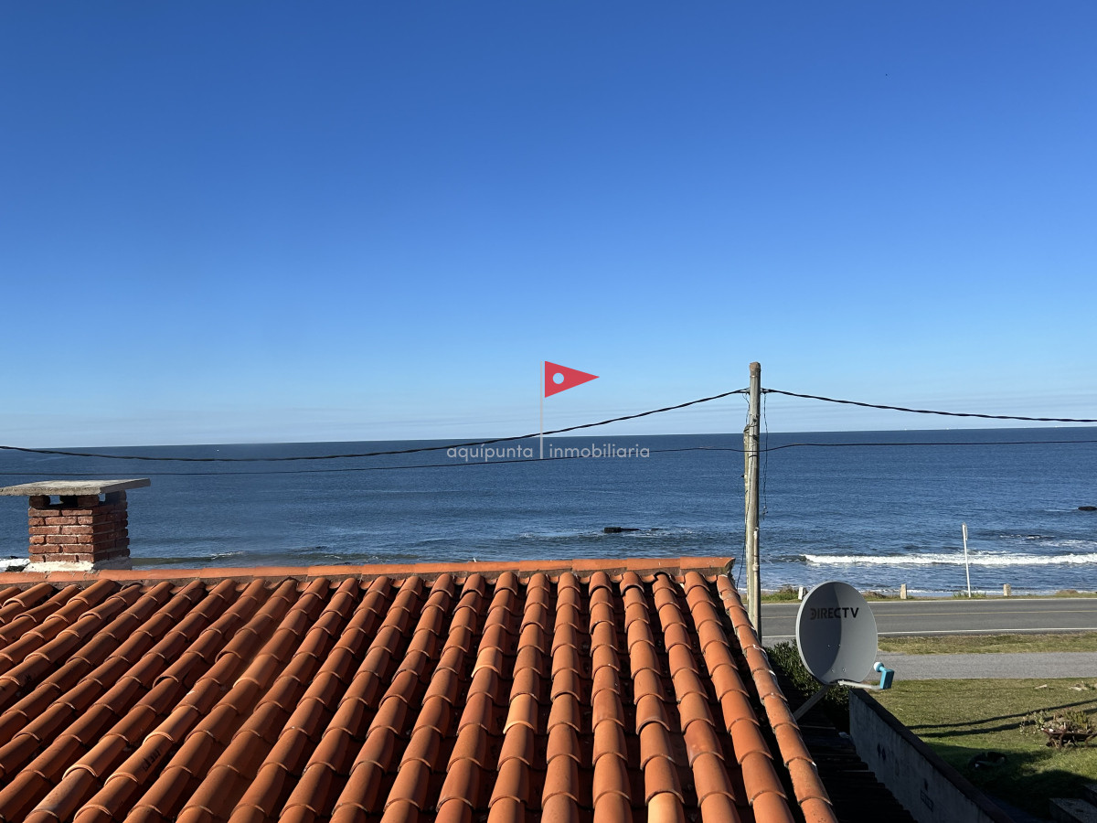 Casa ID.34 - Casa en venta en Punta Colorada frente a la playa
