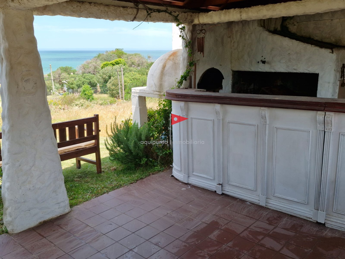 Casa ID.97 - Alquiler temporal Punta Colorada 2 dorm 2 bañ a pasos mar 