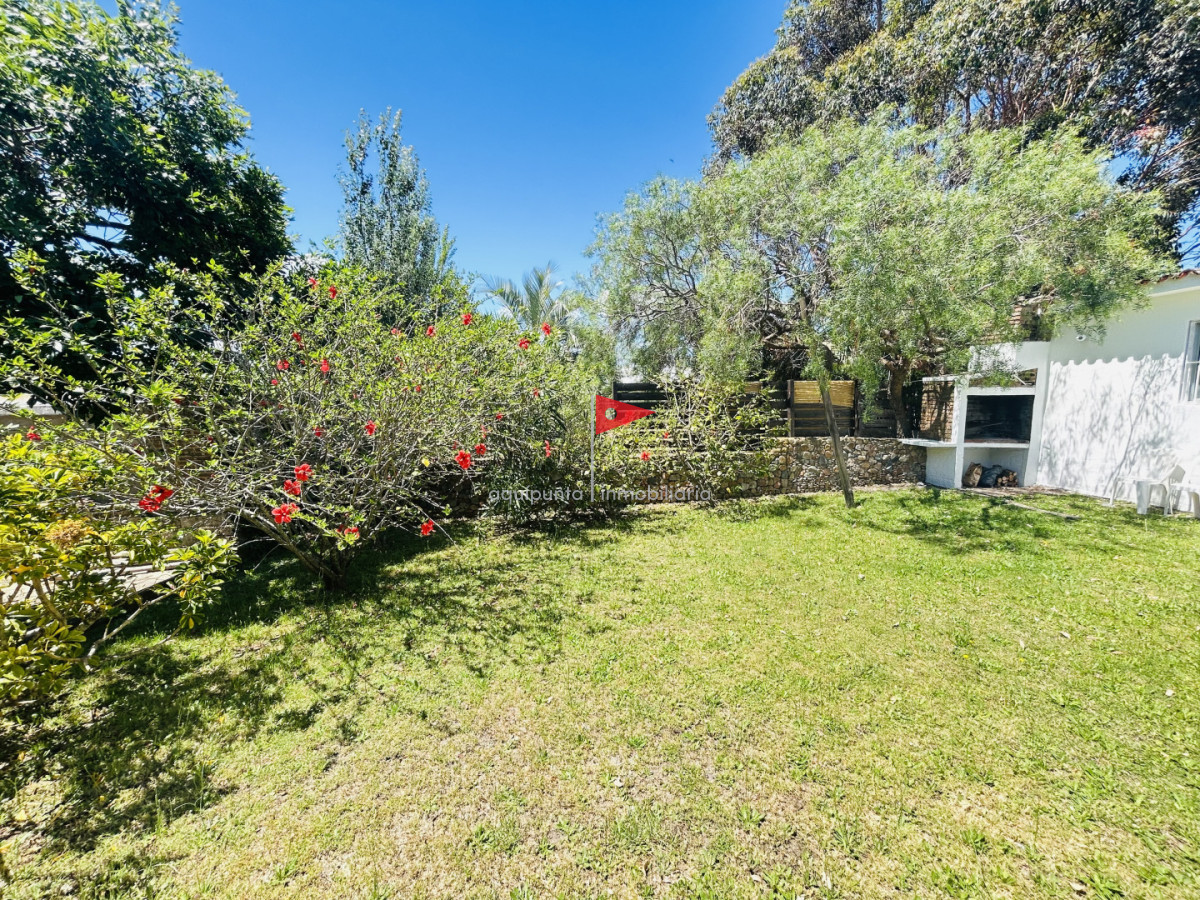 Casa ID.102 - Alquiler temporal casa 3 dormitorios Punta colorada vista playa mansa