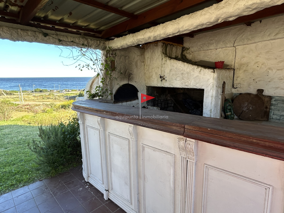 Casa ID.97 - Alquiler temporal Punta Colorada 2 dorm 2 bañ a pasos mar 