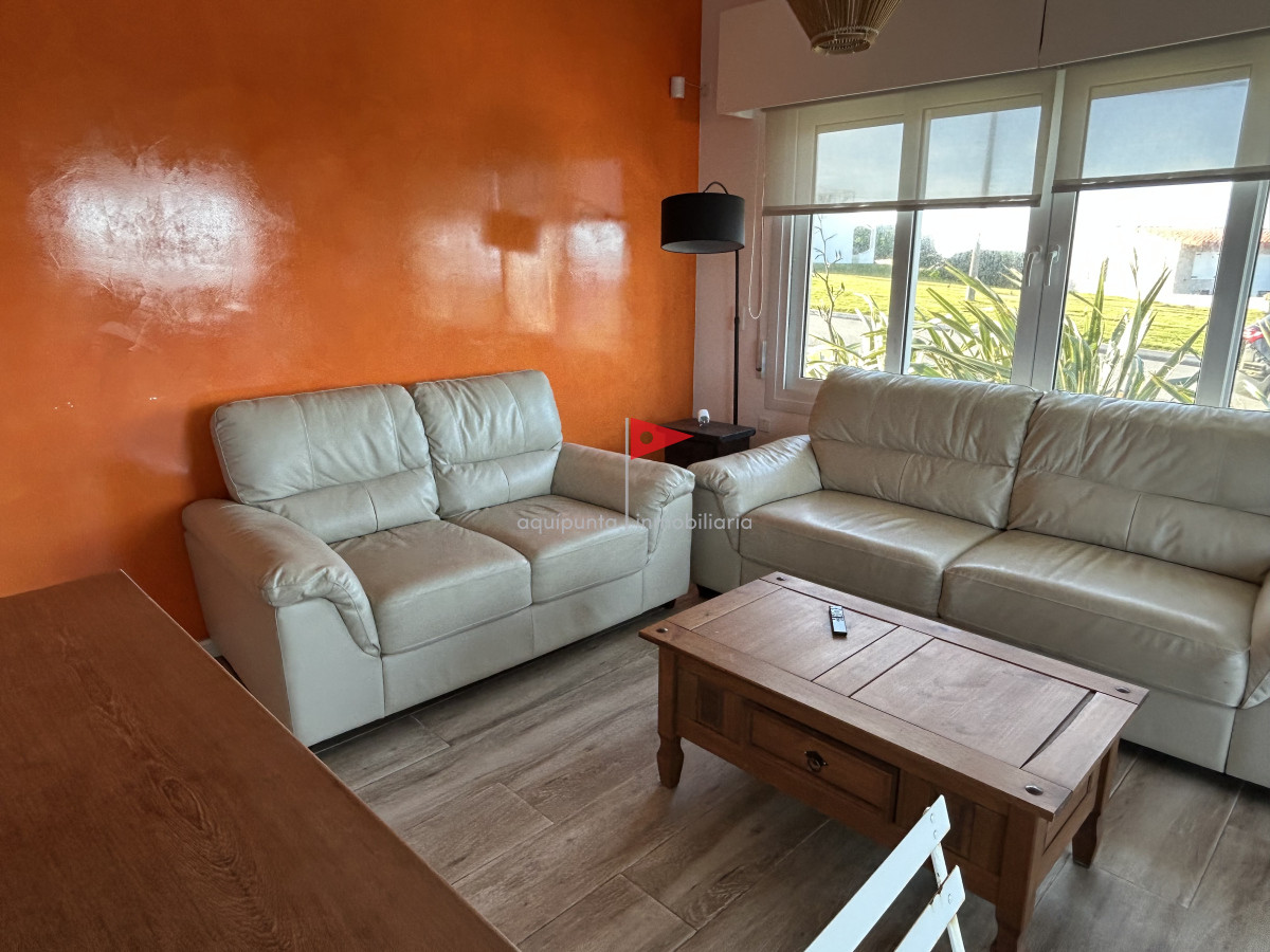 Casa ID.39 - Venta casa Punta Colorada 3 dormitorios piscina vista al mar