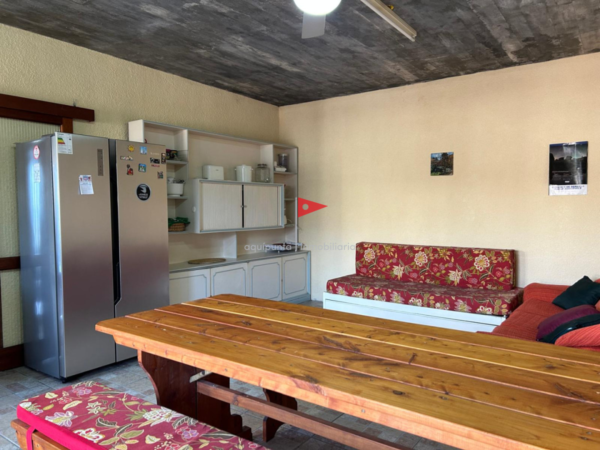 Casa ID.383 - Casa en alquiler 2 dormitorios Punta Colorada 