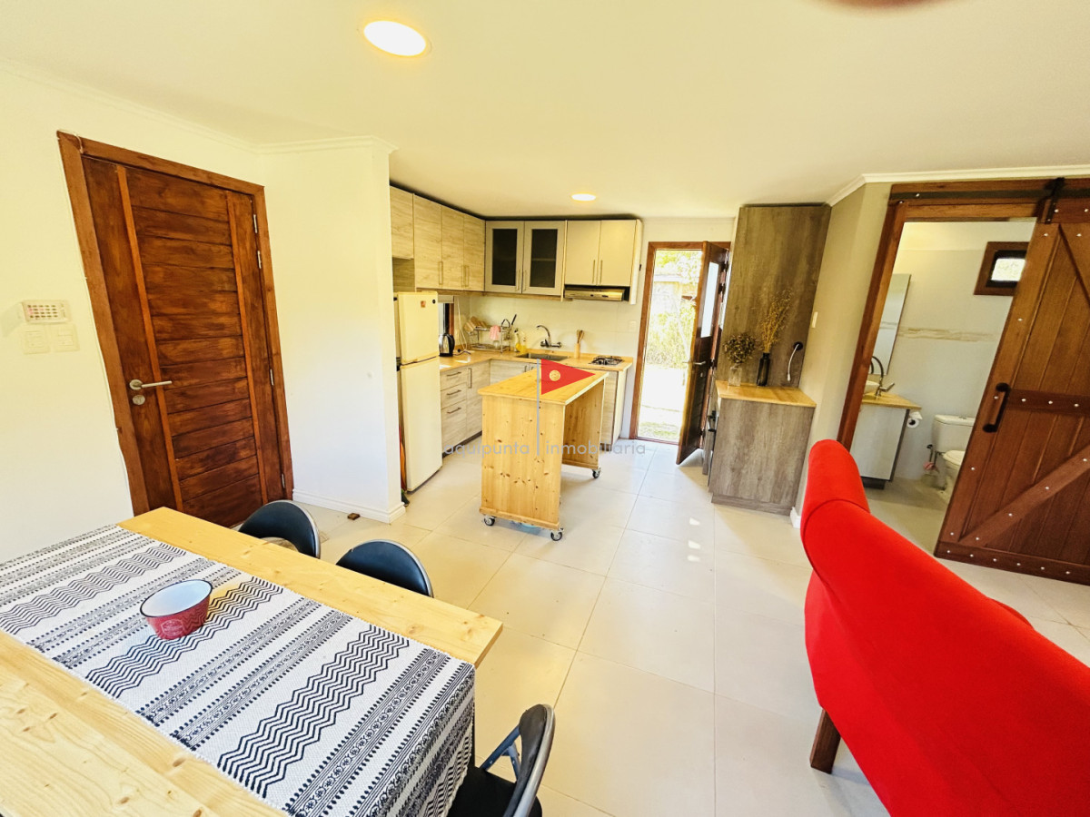 Casa ID.381 - Casa en venta 2 dormitorios en Punta Colorada