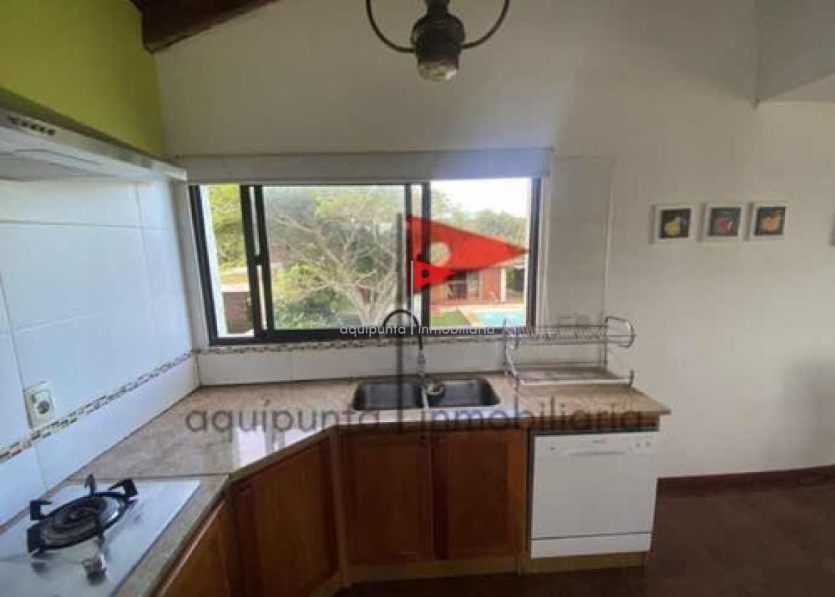 Casa ID.13 - Casa En Punta Colorada